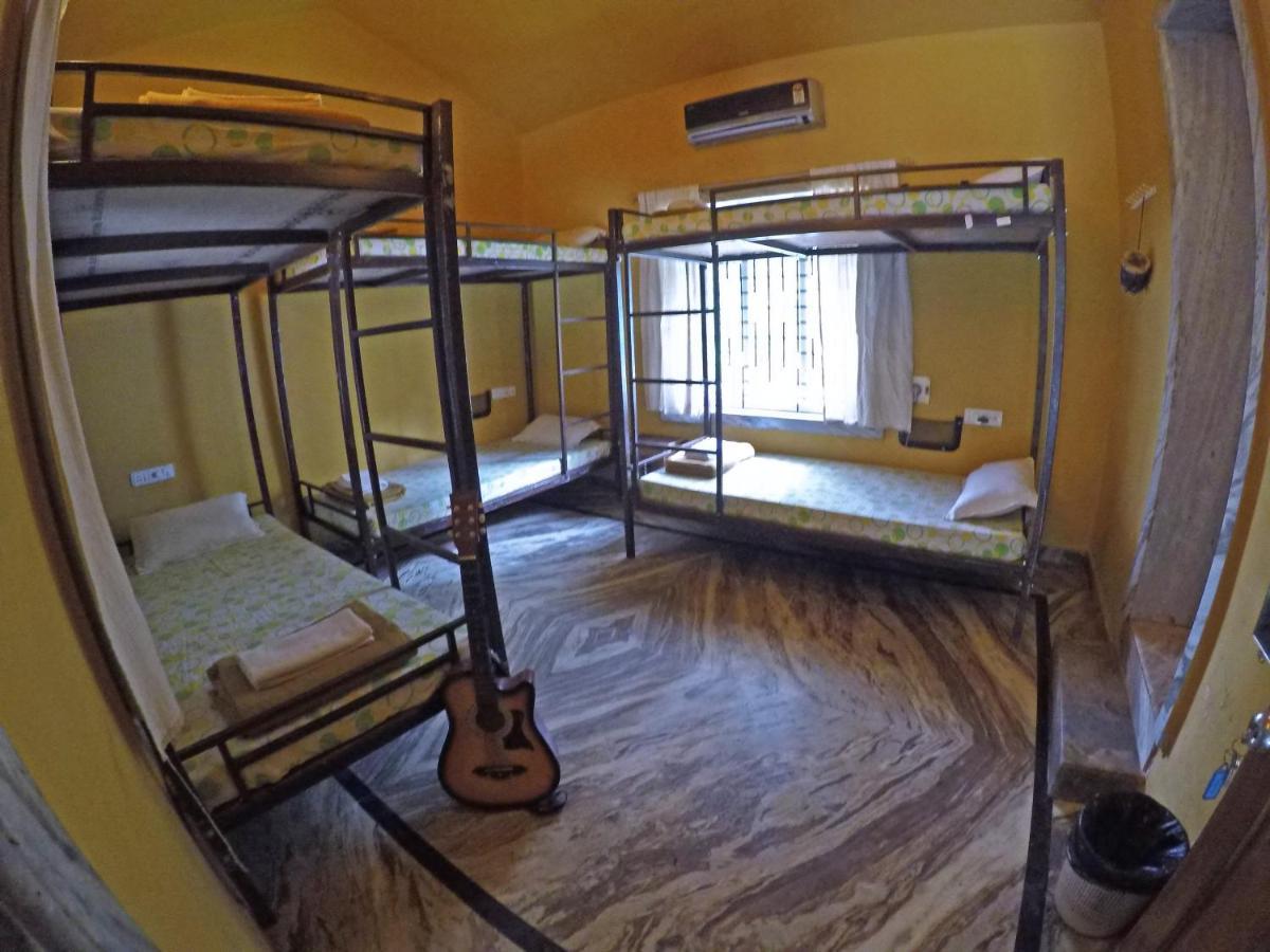 Jungle By Sturmfrei Vagator Hostel Екстериор снимка